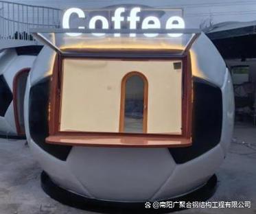 移动餐车工厂 城市流动美食的制造中枢如何运转？