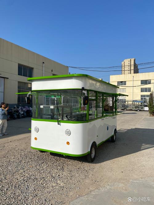 电动餐车 流动的美食风景线，小本创业的致富新选择
